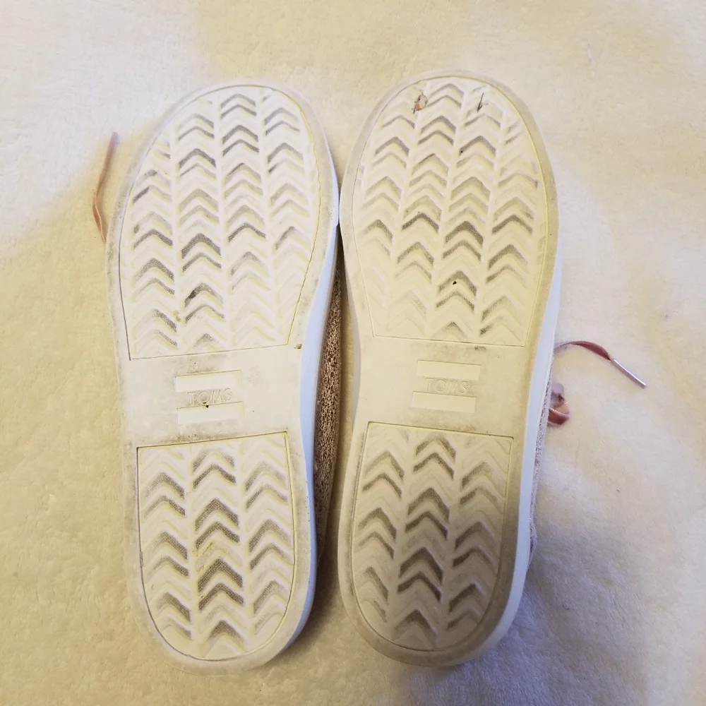 Toms Youth Pink Sparkle Lace Up Sneakers  Size 6 (Big Girl) Shimmering Crackle